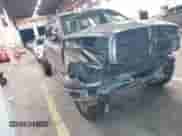 2004 Dodge 3500 ST z VIN 3D7LU38C34G264693, wystawiony jako IAAI lot #41078087 z przebiegiem 201 833 mil mil oraz . Historia ofert i sprzedaży dostępna na DreamBid. Obrazek 1.