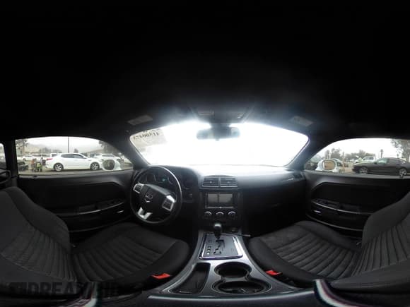 ✅ 2014 Dodge Challenger SXT • VIN: 2C3CDYAG6EH289999 • Lot: 41500473. Wystawiony na IAAI z przebiegiem 165 161 mil. Bezpłatny archiwum sprzedaży aukcyjnych z USA i szczegółowy raport historii pojazdu na DreamBid. Zdjęcie 18.