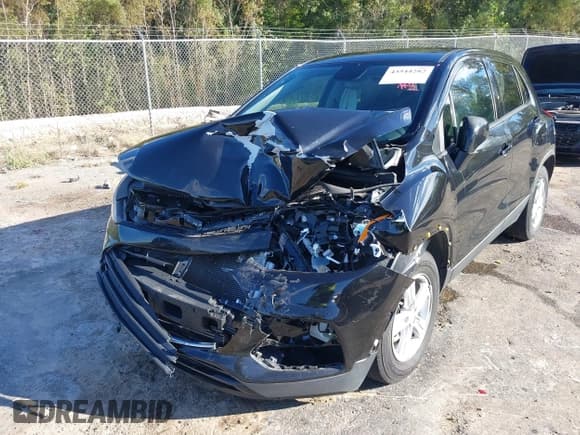 ✅ 2020 Chevrolet Trax LS • VIN: KL7CJKSB2LB034791 • Lot: 43544282. Listed on IAAI with 90,702 mi. Free auction sales archive from the USA and detailed vehicle history report at DreamBid. Image 6.