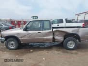 ✅ 1996 Mazda B-Series • VIN: 4F4CR17X1TTM05189 • Lot: 42009381. Wystawiony na IAAI z przebiegiem 127 675 mil. Bezpłatny archiwum sprzedaży aukcyjnych z USA i szczegółowy raport historii pojazdu na DreamBid. Zdjęcie 14.