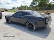 ✅ 2015 Dodge Challenger SRT Hellcat • VIN: 2C3CDZC95FH854765 • Лот: 67069835. Опубликован ранее на Copart с пробегом 19 614 миль. Бесплатный доступ к архиву аукционных продаж из США и подробный отчёт об истории автомобиля на DreamBid. Изображение 2.