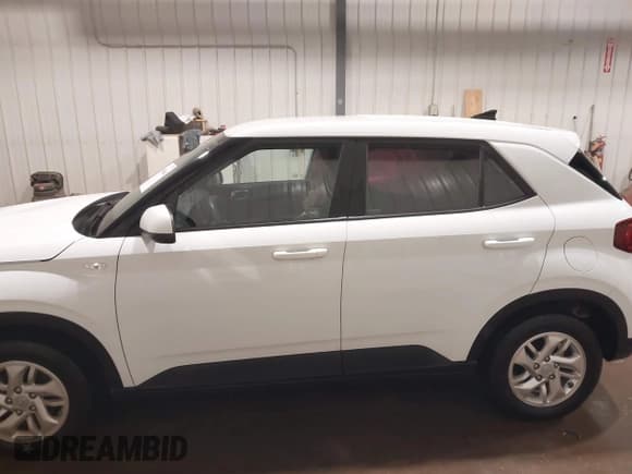 ✅ 2021 Hyundai Venue SE • VIN: KMHRB8A38MU082014 • Lot: 40905646. Listed on IAAI with 55,708 mi. Free auction sales archive from the USA and detailed vehicle history report at DreamBid. Image 15.