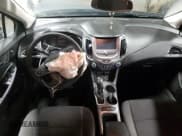 ✅ 2017 Chevrolet Cruze LT • VIN: 1G1BE5SM9H7154967 • Лот: 38131893. Опубликован ранее на Copart с пробегом 54 165 миль. Бесплатный доступ к архиву аукционных продаж из США и подробный отчёт об истории автомобиля на DreamBid. Изображение 8.