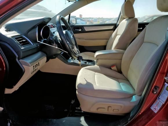 ✅ 2016 Subaru Legacy Premium • VIN: 4S3BNBC65G3061455 • Lot: 91270255. Wystawiony na Copart z przebiegiem 171 720 mil. Bezpłatny archiwum sprzedaży aukcyjnych z USA i szczegółowy raport historii pojazdu na DreamBid. Zdjęcie 7.