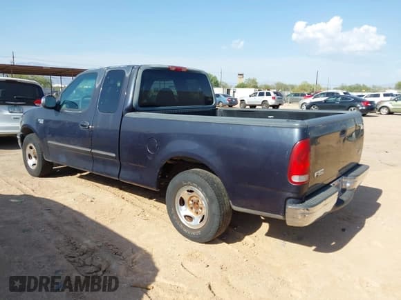 ✅ 1999 Ford F-150 • VIN: 1FTZX1720XKA84013 • Lot: 42917630. Wystawiony na IAAI z przebiegiem Nie podano. Bezpłatny archiwum sprzedaży aukcyjnych z USA i szczegółowy raport historii pojazdu na DreamBid. Zdjęcie 3.
