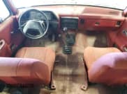 ✅ 1987 Ford Bronco • VIN: 1FMDU15Y1HLA18796 • Lot: 46362585. Listed on Copart with 44,356 mi. Free auction sales archive from the USA and detailed vehicle history report at DreamBid. Image 8.