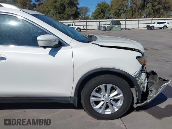 ✅ 2015 Nissan Rogue SV • VIN: KNMAT2MT3FP534296 • Lot: 43640456. Wystawiony na IAAI z przebiegiem 144 028 mil. Bezpłatny archiwum sprzedaży aukcyjnych z USA i szczegółowy raport historii pojazdu na DreamBid. Zdjęcie 18.