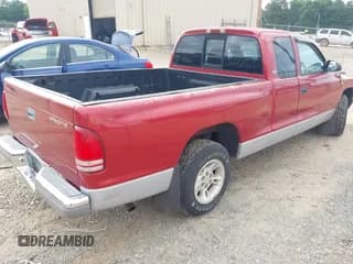 ✅ 1999 Dodge Dakota SLT • VIN: 1B7GL22X4XS151451 • Lot: 42250905. Wystawiony na IAAI z przebiegiem 132 152 mil. Bezpłatny archiwum sprzedaży aukcyjnych z USA i szczegółowy raport historii pojazdu na DreamBid. Zdjęcie 4.