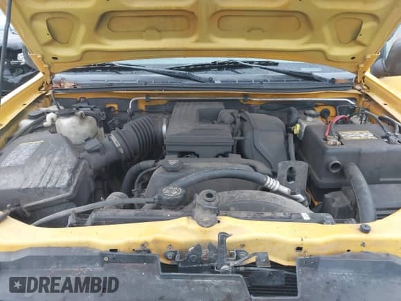 2005 Chevrolet Colorado 1SE LS Z71 z VIN 1GCDT136158272418, wystawiony jako IAAI lot #43382584 z przebiegiem 250 982 mil mil oraz . Historia ofert i sprzedaży dostępna na DreamBid. Obrazek 10.