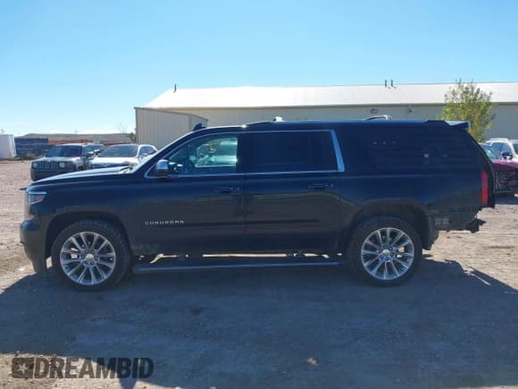 ✅ 2019 Chevrolet Suburban Premier • VIN: 1GNSKJKJ1KR244132 • Lot: 43398687. Listed on IAAI with 101,893 mi. Free auction sales archive from the USA and detailed vehicle history report at DreamBid. Image 14.