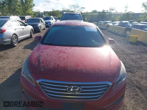 ✅ 2017 Hyundai Sonata SE • VIN: 5NPE24AF5HH596070 • Lot: 43070584. Listed on IAAI with 140,518 mi. Free auction sales archive from the USA and detailed vehicle history report at DreamBid. Image 12.