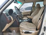 ✅ 2009 Land Rover Range Rover HSE • VIN: SALMF15439A299906 • Lot: 77558174. Wystawiony na Copart z przebiegiem Nie podano. Bezpłatny archiwum sprzedaży aukcyjnych z USA i szczegółowy raport historii pojazdu na DreamBid. Zdjęcie 7.