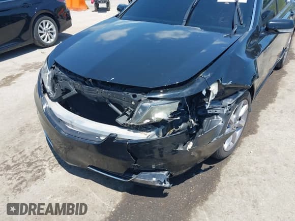 ✅ 2013 Acura TL • VIN: 19UUA8F24DA011476 • Lot: 42641680. Listed on IAAI with 165,717 mi. Free auction sales archive from the USA and detailed vehicle history report at DreamBid. Image 6.