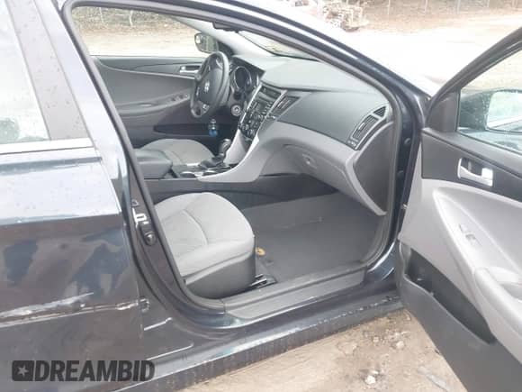 2014 Hyundai Sonata GLS with VIN 5NPEB4AC6EH896797, listed as a IAAI auction lot 43310178 with 175,233 mi miles and . Bid and sale history available at DreamBid. Image 5.