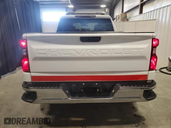 ✅ 2020 Chevrolet Silverado 1500 Work Truck • VIN: 1GCRWAEHXLZ167833 • Lot: 92545875. Wystawiony na Copart z przebiegiem 86 611 mil. Bezpłatny archiwum sprzedaży aukcyjnych z USA i szczegółowy raport historii pojazdu na DreamBid. Zdjęcie 6.