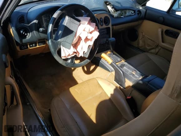 ✅ 1996 Mazda MX-5 Miata • VIN: JM1NA353XT0714259 • Lot: 75895284. Wystawiony na Copart z przebiegiem 94 653 mil. Bezpłatny archiwum sprzedaży aukcyjnych z USA i szczegółowy raport historii pojazdu na DreamBid. Zdjęcie 8.