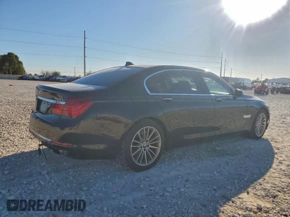 ✅ 2014 BMW 7 Series ALPINA B7 xDrive • VIN: WBAYF8C55ED141764 • Lot: 94592915. Listed on Copart with 97,840 mi. Free auction sales archive from the USA and detailed vehicle history report at DreamBid. Image 3.