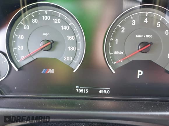 ✅ 2017 BMW M3 • VIN: WBS8M9C39H5G85823 • Lot: 41637990. Wystawiony na IAAI z przebiegiem 70 515 mil. Bezpłatny archiwum sprzedaży aukcyjnych z USA i szczegółowy raport historii pojazdu na DreamBid. Zdjęcie 16.