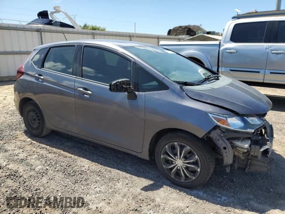 ✅ 2019 Honda Fit LX • VIN: 3HGGK5H44KM720030 • Лот: 82167305. Опубликован ранее на Copart с пробегом 96 005 миль. Бесплатный доступ к архиву аукционных продаж из США и подробный отчёт об истории автомобиля на DreamBid. Изображение 4.