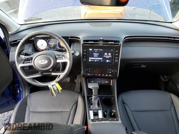 ✅ 2022 Hyundai Tucson SEL • VIN: 5NMJCCAE9NH127764 • Lot: 68797442. Wystawiony na Copart z przebiegiem 6 739 mil. Bezpłatny archiwum sprzedaży aukcyjnych z USA i szczegółowy raport historii pojazdu na DreamBid. Zdjęcie 8.