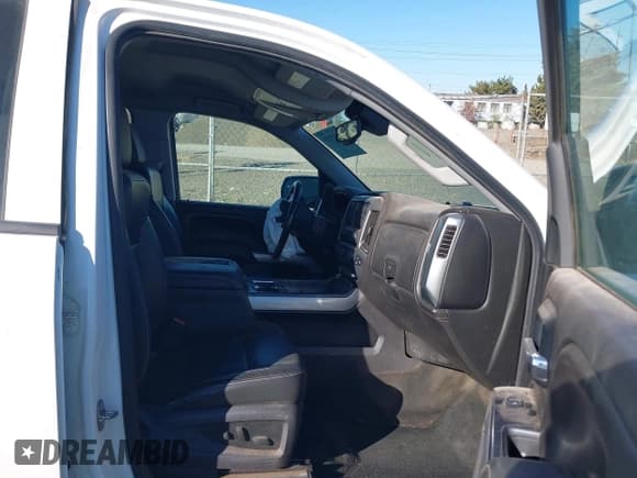 ✅ 2014 Chevrolet Silverado 1500 LTZ • VIN: 3GCUKSEC1EG375862 • Lot: 43027755. Wystawiony na IAAI z przebiegiem 114 058 mil. Bezpłatny archiwum sprzedaży aukcyjnych z USA i szczegółowy raport historii pojazdu na DreamBid. Zdjęcie 5.