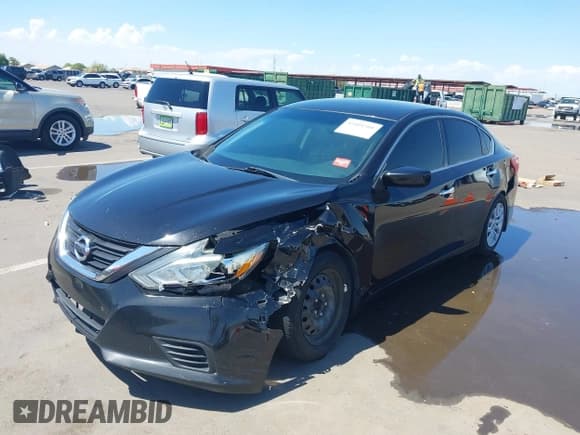 ✅ 2017 Nissan Altima SR • VIN: 1N4AL3AP5HN362449 • Lot: 43101501. Listed on IAAI with 217,615 mi. Free auction sales archive from the USA and detailed vehicle history report at DreamBid. Image 18.