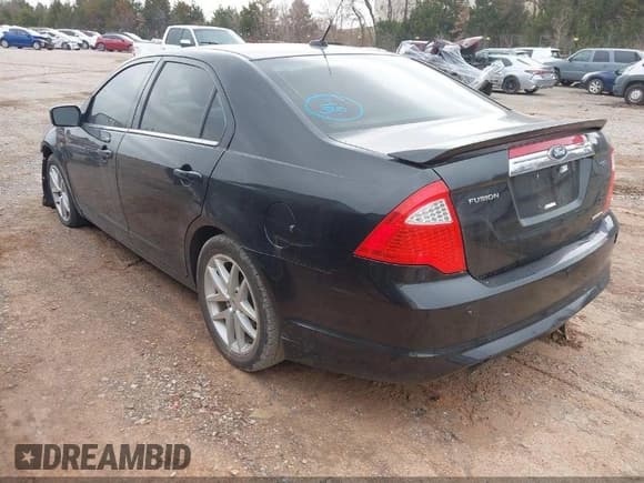 ✅ 2011 Ford Fusion SEL • VIN: 3FAHP0JG1BR200937 • Lot: 42763402. Listed on IAAI with 228,436 mi. Free auction sales archive from the USA and detailed vehicle history report at DreamBid. Image 3.