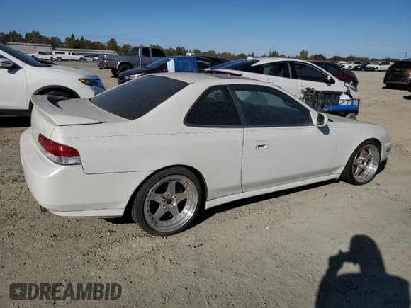✅ 1998 Honda Prelude SH • VIN: JHMBB6150WC013241 • Lot: 77710554. Listed on Copart with 215,086 mi. Free auction sales archive from the USA and detailed vehicle history report at DreamBid. Image 3.