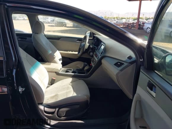 ✅ 2018 Hyundai Sonata SE • VIN: 5NPE24AF5JH680444 • Лот: 43242845. Опубликован ранее на IAAI с пробегом 93 990 миль. Бесплатный доступ к архиву аукционных продаж из США и подробный отчёт об истории автомобиля на DreamBid. Изображение 5.