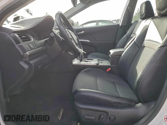 ✅ 2014 Toyota Camry SE • VIN: 4T1BF1FK4EU777153 • Лот: 94170225. Опубликован ранее на Copart с пробегом 109 388 миль. Бесплатный доступ к архиву аукционных продаж из США и подробный отчёт об истории автомобиля на DreamBid. Изображение 7.