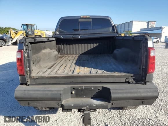 ✅ 2015 Ford F-250 Lariat • VIN: 1FT7W2BT3FEB68341 • Лот: 92813505. Опубликован ранее на Copart с пробегом 252 539 миль. Бесплатный доступ к архиву аукционных продаж из США и подробный отчёт об истории автомобиля на DreamBid. Изображение 6.