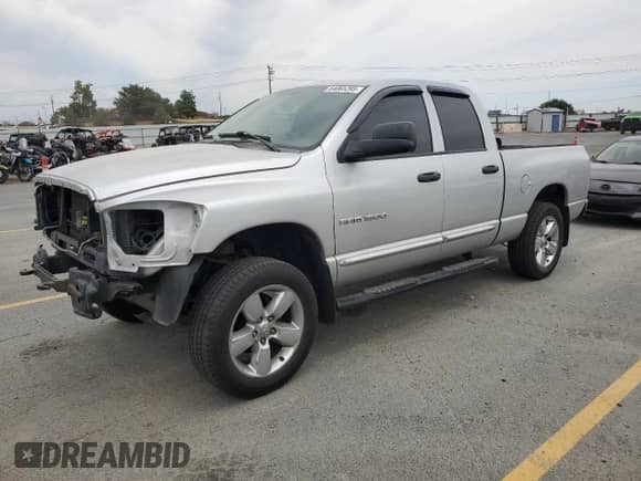 2006 Dodge 1500 Laramie z VIN 1D7HU18266S681822, wystawiony jako Copart lot #64065285 z przebiegiem 183 233 mil mil oraz Szkoda całkowita • Salvage title. Historia ofert i sprzedaży dostępna na DreamBid. Obrazek 1.