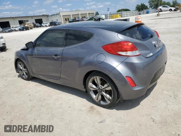 ✅ 2016 Hyundai Veloster • VIN: KMHTC6AD5GU251992 • Lot: 66952784. Wystawiony na Copart z przebiegiem 86 192 mil. Bezpłatny archiwum sprzedaży aukcyjnych z USA i szczegółowy raport historii pojazdu na DreamBid. Zdjęcie 2.