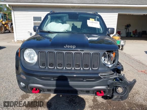 ✅ 2018 Jeep Renegade Trailhawk • VIN: ZACCJBCB7JPH63647 • Lot: 42103197. Listed on IAAI with 106,383 mi. Free auction sales archive from the USA and detailed vehicle history report at DreamBid. Image 11.
