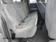 ✅ 2005 Chevrolet Silverado 1500 Z71 • VIN: 1GCEK19B75E288118 • Lot: 43599112. Listed on IAAI with 142,235 mi. Free auction sales archive from the USA and detailed vehicle history report at DreamBid. Image 8.