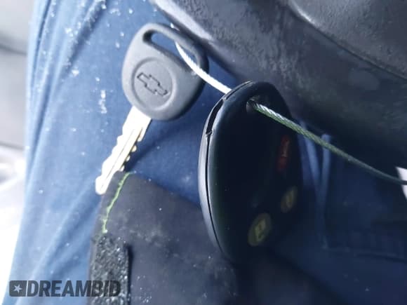 ✅ 2006 Chevrolet Silverado 2500HD LT3 • VIN: 1GCHK23D66F229988 • Лот: 41307107. Опубликован ранее на IAAI с пробегом 300 813 миль. Бесплатный доступ к архиву аукционных продаж из США и подробный отчёт об истории автомобиля на DreamBid. Изображение 11.