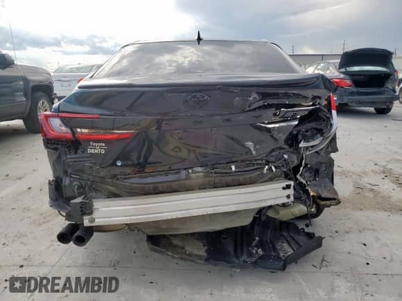 2025 Toyota Camry LE with VIN 4T1DAACK9SU121635, listed as a Copart auction lot 82130515 with 11,399 mi miles and Salvage title. Bid and sale history available at DreamBid. Image 6.