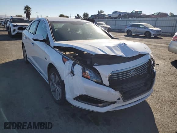 ✅ 2016 Hyundai Sonata • VIN: KMHE14L20GA030896 • Лот: 74305143. Опубликован ранее на Copart с пробегом 83 436 миль. Бесплатный доступ к архиву аукционных продаж из США и подробный отчёт об истории автомобиля на DreamBid. Изображение 4.