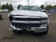 ✅ 2017 Chevrolet Silverado 1500 LT • VIN: 1GCVKREH9HZ142082 • Лот: 66294864. Опубликован ранее на Copart с пробегом 240 331 миль. Бесплатный доступ к архиву аукционных продаж из США и подробный отчёт об истории автомобиля на DreamBid. Изображение 5.