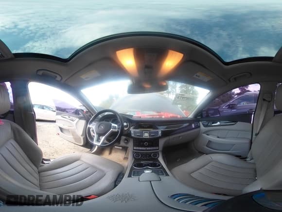 ✅ 2012 Mercedes-Benz CLS 550 • VIN: WDDLJ7DBXCA015625 • Lot: 43307973. Listed on IAAI with 149,582 mi. Free auction sales archive from the USA and detailed vehicle history report at DreamBid. Image 18.