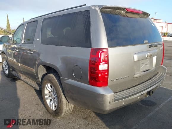 ✅ 2008 Chevrolet Suburban LTZ • VIN: 3GNFC16098G106587 • Lot: 43343278. Listed on IAAI with 213,740 mi. Free auction sales archive from the USA and detailed vehicle history report at DreamBid. Image 3.