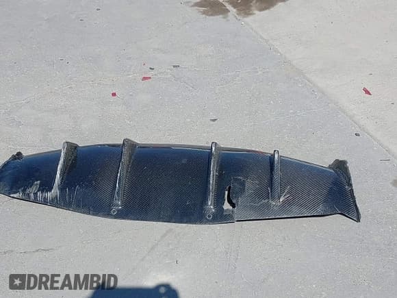 ✅ 2022 Chevrolet Corvette 3LT • VIN: 1G1YC2D43N5116315 • Lot: 43416111. Wystawiony na IAAI z przebiegiem Nie podano. Bezpłatny archiwum sprzedaży aukcyjnych z USA i szczegółowy raport historii pojazdu na DreamBid. Zdjęcie 12.