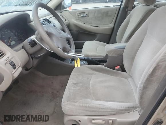 ✅ 2001 Honda Accord LX • VIN: 1HGCG16411A086666 • Lot: 87193675. Listed on Copart with 265,158 mi. Free auction sales archive from the USA and detailed vehicle history report at DreamBid. Image 7.