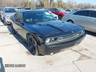 ✅ 2009 Dodge Challenger SRT-8 • VIN: 2B3LJ74W09H579485 • Lot: 41249822. Wystawiony na IAAI z przebiegiem 110 954 mil. Bezpłatny archiwum sprzedaży aukcyjnych z USA i szczegółowy raport historii pojazdu na DreamBid. Zdjęcie 1.