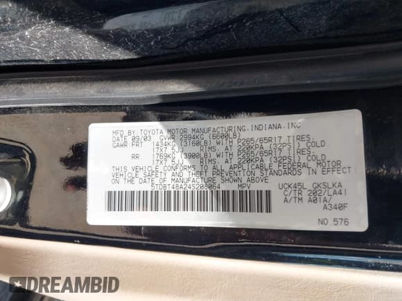 ✅ 2004 Toyota Sequoia Limited • VIN: 5TDBT48A24S208064 • Lot: 42740062. Listed on IAAI with 324,945 mi. Free auction sales archive from the USA and detailed vehicle history report at DreamBid. Image 9.