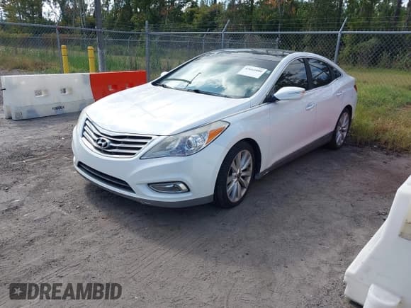✅ 2014 Hyundai Azera Limited • VIN: KMHFH4JG4EA384903 • Лот: 43661880. Опубликован ранее на IAAI с пробегом 113 853 миль. Бесплатный доступ к архиву аукционных продаж из США и подробный отчёт об истории автомобиля на DreamBid. Изображение 2.