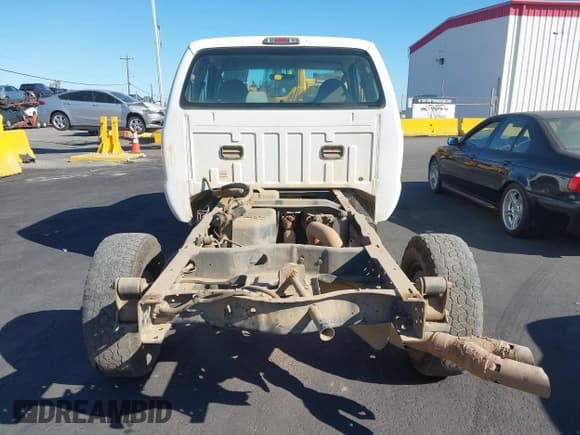 ✅ 2008 Ford F-250 • VIN: 1FDSX21R98EC69556 • Лот: 43472085. Опубликован ранее на IAAI с пробегом 191 424 миль. Бесплатный доступ к архиву аукционных продаж из США и подробный отчёт об истории автомобиля на DreamBid. Изображение 16.