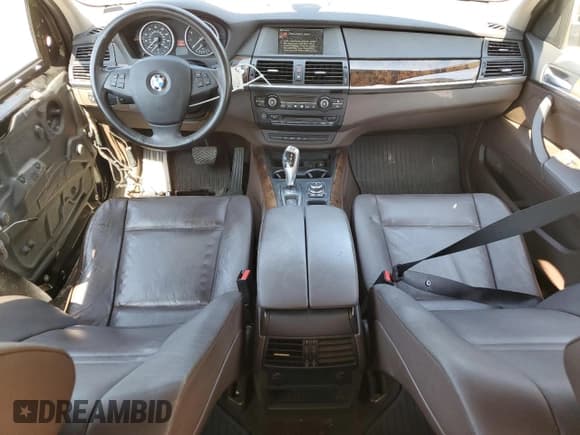 ✅ 2012 BMW X5 35i • VIN: 5UXZV4C52CL748838 • Lot: 58051155. Listed on Copart with 224,088 mi. Free auction sales archive from the USA and detailed vehicle history report at DreamBid. Image 8.