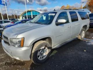✅ 2011 Chevrolet Suburban LT • VIN: 1GNSKJE31BR307498 • Lot: 85206075. Wystawiony na Copart z przebiegiem 191 234 mil. Bezpłatny archiwum sprzedaży aukcyjnych z USA i szczegółowy raport historii pojazdu na DreamBid. Zdjęcie 1.