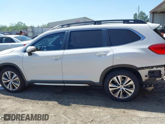 ✅ 2020 Subaru Ascent Limited • VIN: 4S4WMAPDXL3421851 • Lot: 42245519. Wystawiony na IAAI z przebiegiem 117 649 mil. Bezpłatny archiwum sprzedaży aukcyjnych z USA i szczegółowy raport historii pojazdu na DreamBid. Zdjęcie 15.